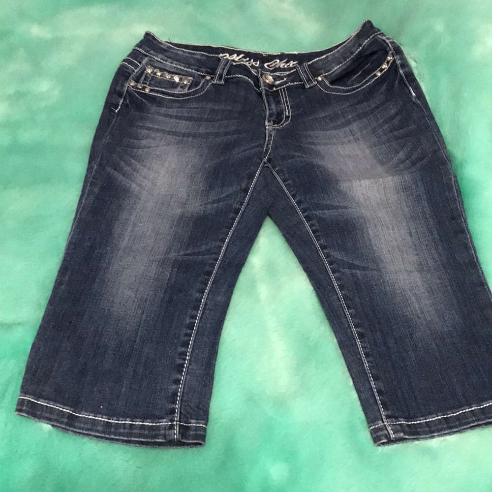 Miss Chic Capri Jeans w/ Bling